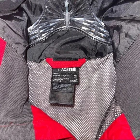 The North Face Boys Jacket Size XL